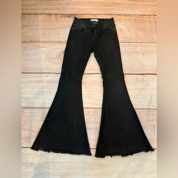 Free People Women’s Black Flare Bell Bottom Denim Jeans Raw Hem Size 26 - Picture 4 of 7